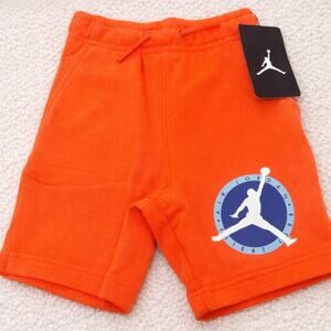 Boys J0rdan Size 5 NWT